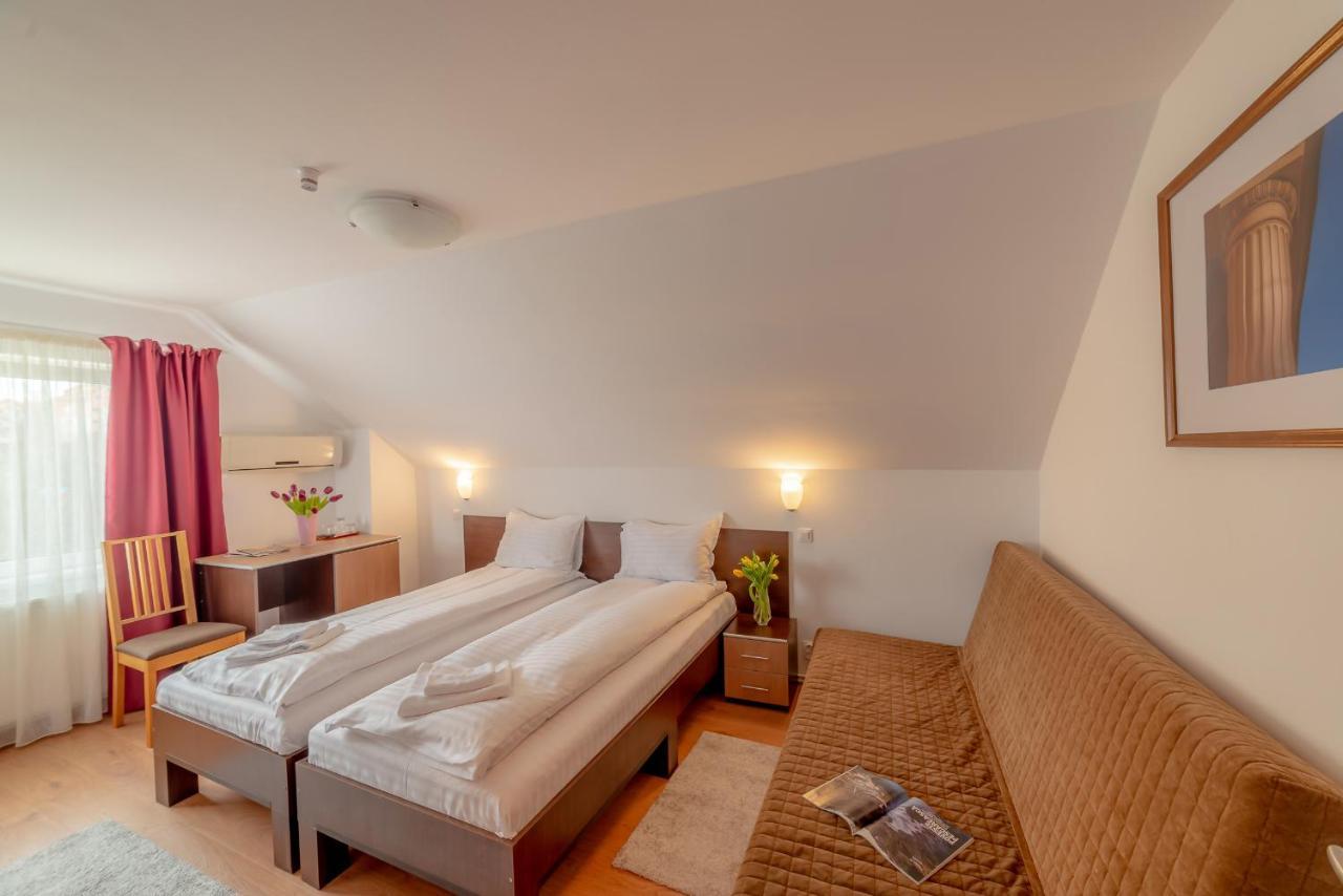 Pension Cluj Екстер'єр фото