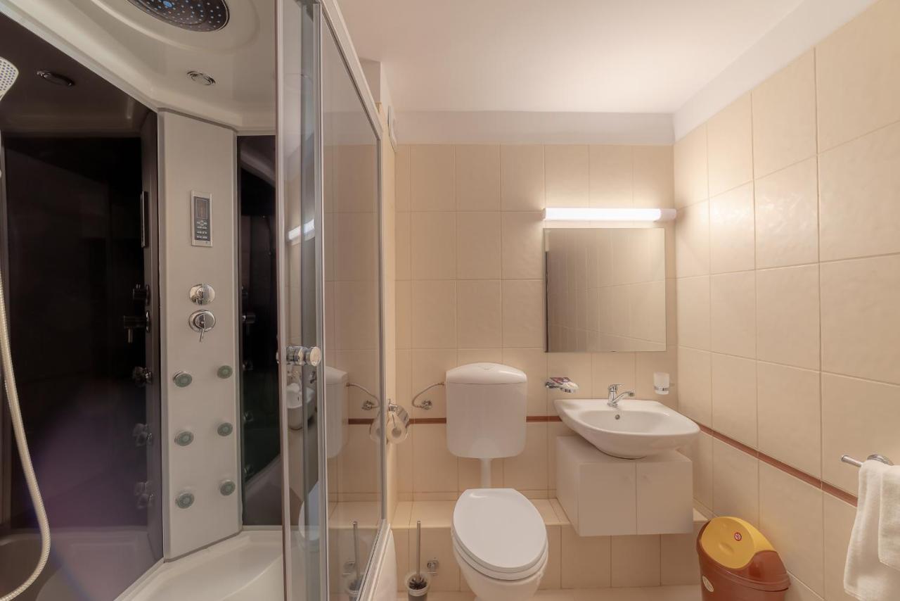 Pension Cluj Екстер'єр фото
