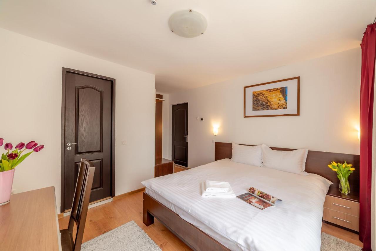Pension Cluj Екстер'єр фото